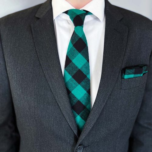 VFC Flannel Necktie Green Buffalo Lifestyle