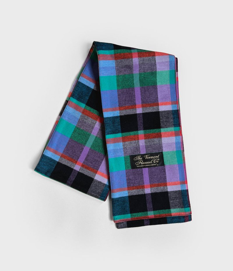 VFC Flannel Scarf Garden Island Silo 2